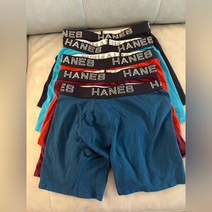 5 pk Hanes Men's Small Boxer Briefs Blue, Red, and Black New Without Packaging